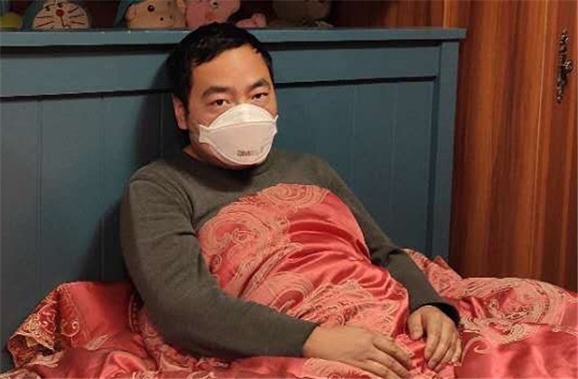 【高光“疫”事】感染不敢回家、排队等床位、开水兑米饭—— 赵东：带着希望和爱 战斗在春天里
